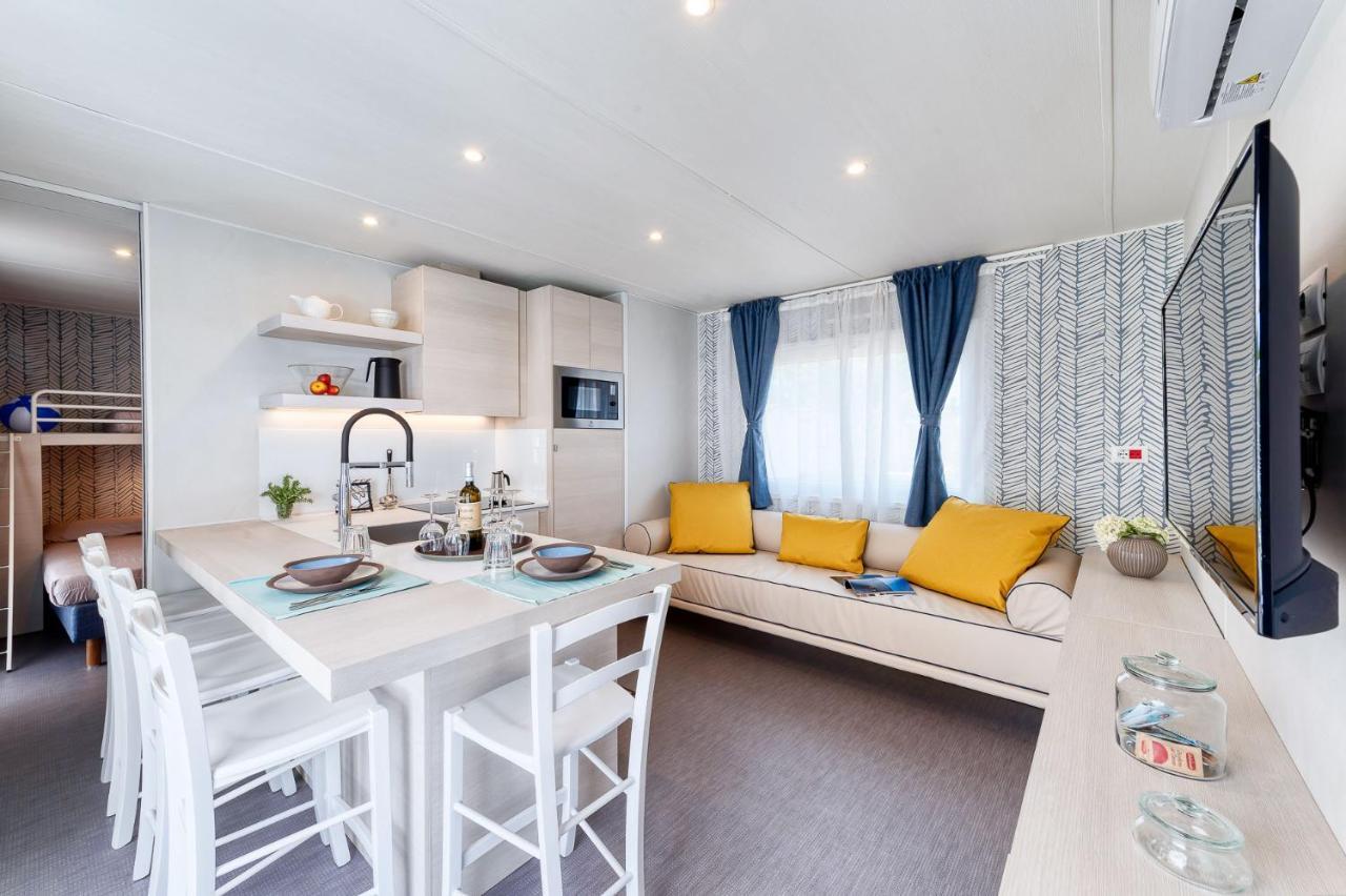 San Benedetto Camping Relais Peschiera del Garda Exterior foto