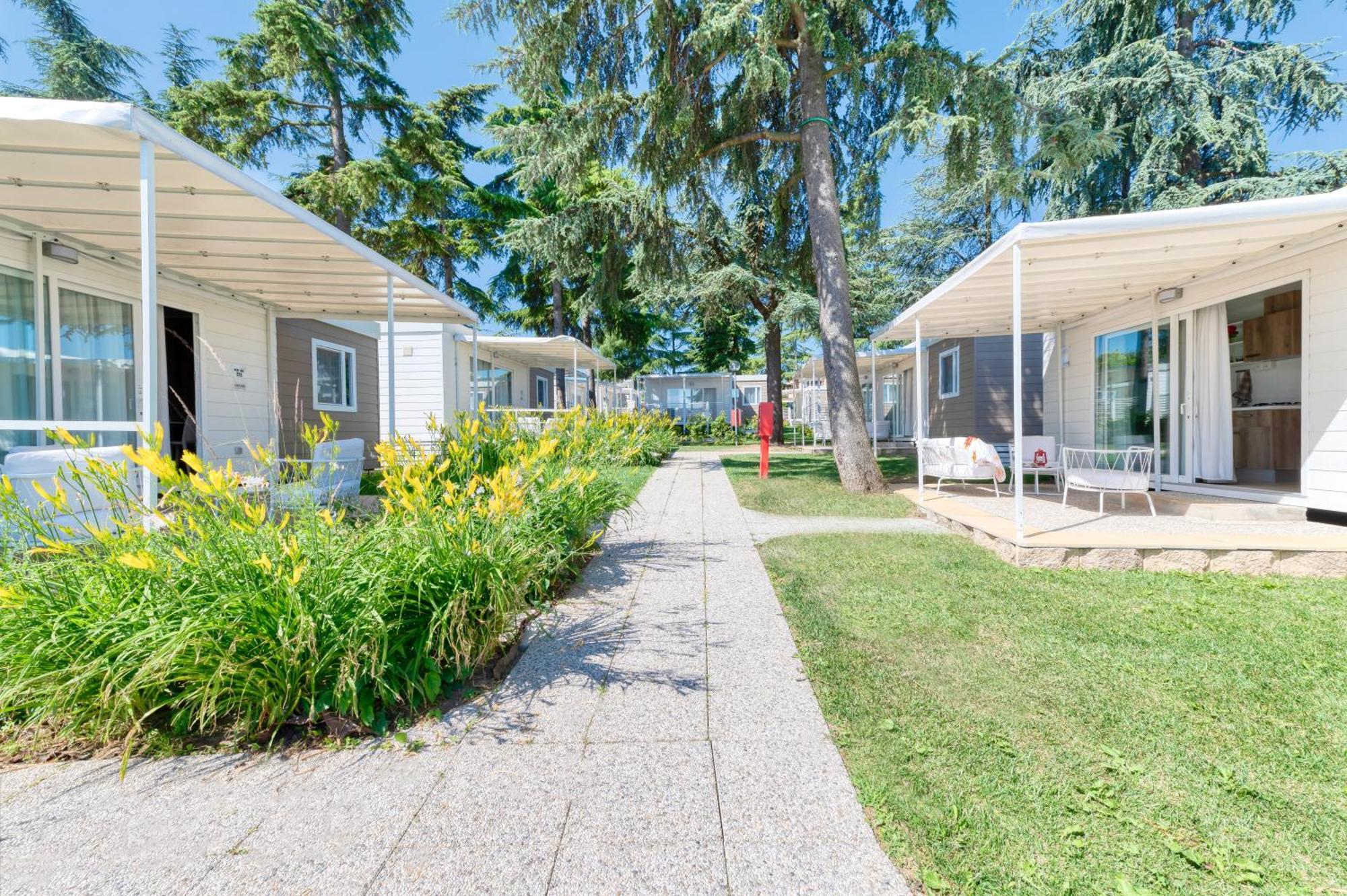 San Benedetto Camping Relais Peschiera del Garda Exterior foto